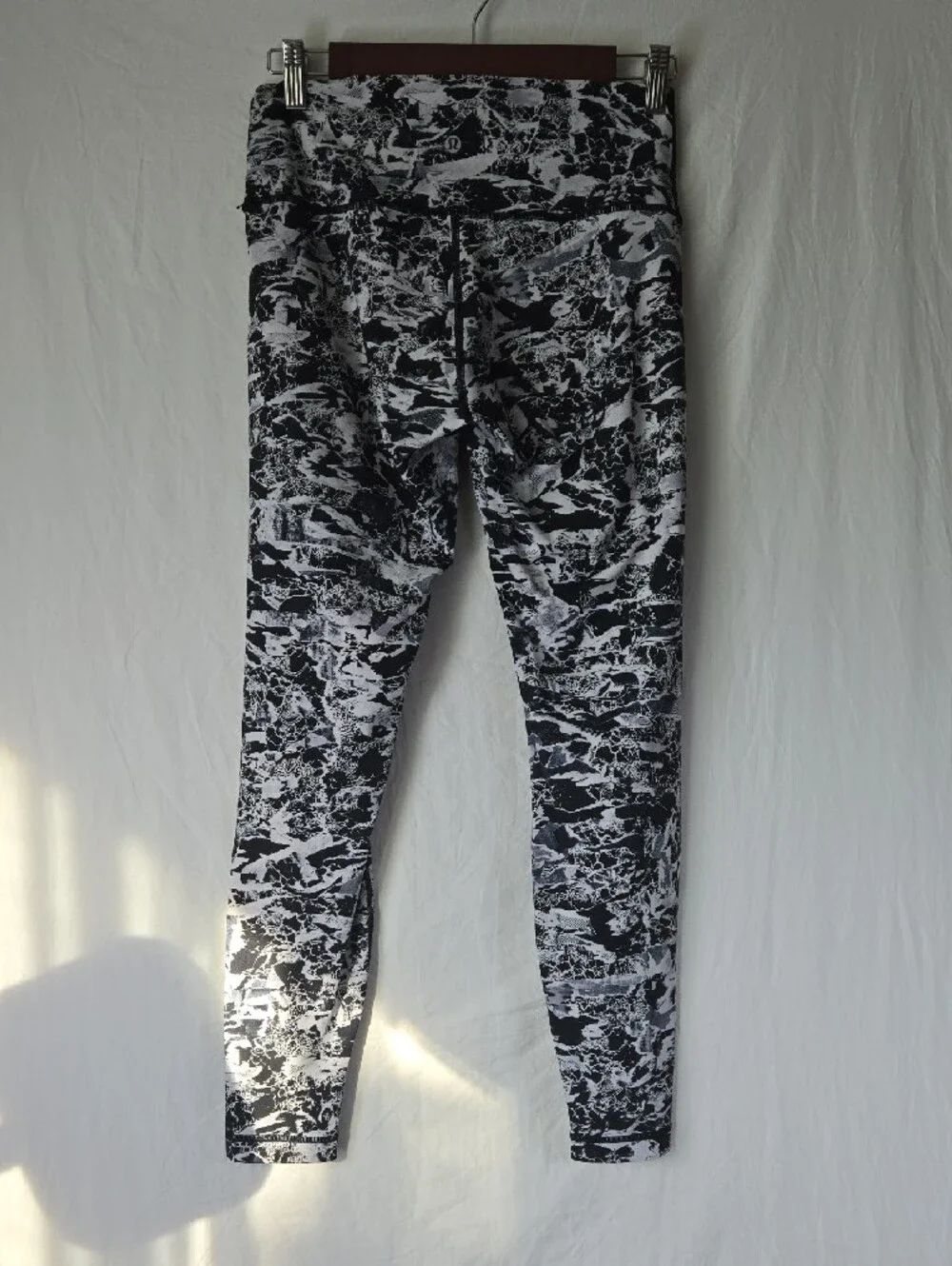 Lululemon Active Black & White Patterned Leggings
